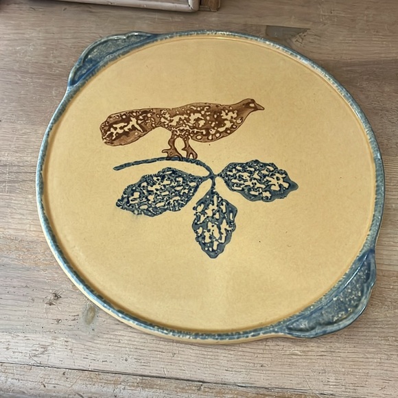 Vintage Pfaltzgraff Stoneware Cake Plate America Pattern Bird Handles USA 13” - Picture 7 of 8